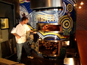 Woodfired pizza oven at Worthy Brewing