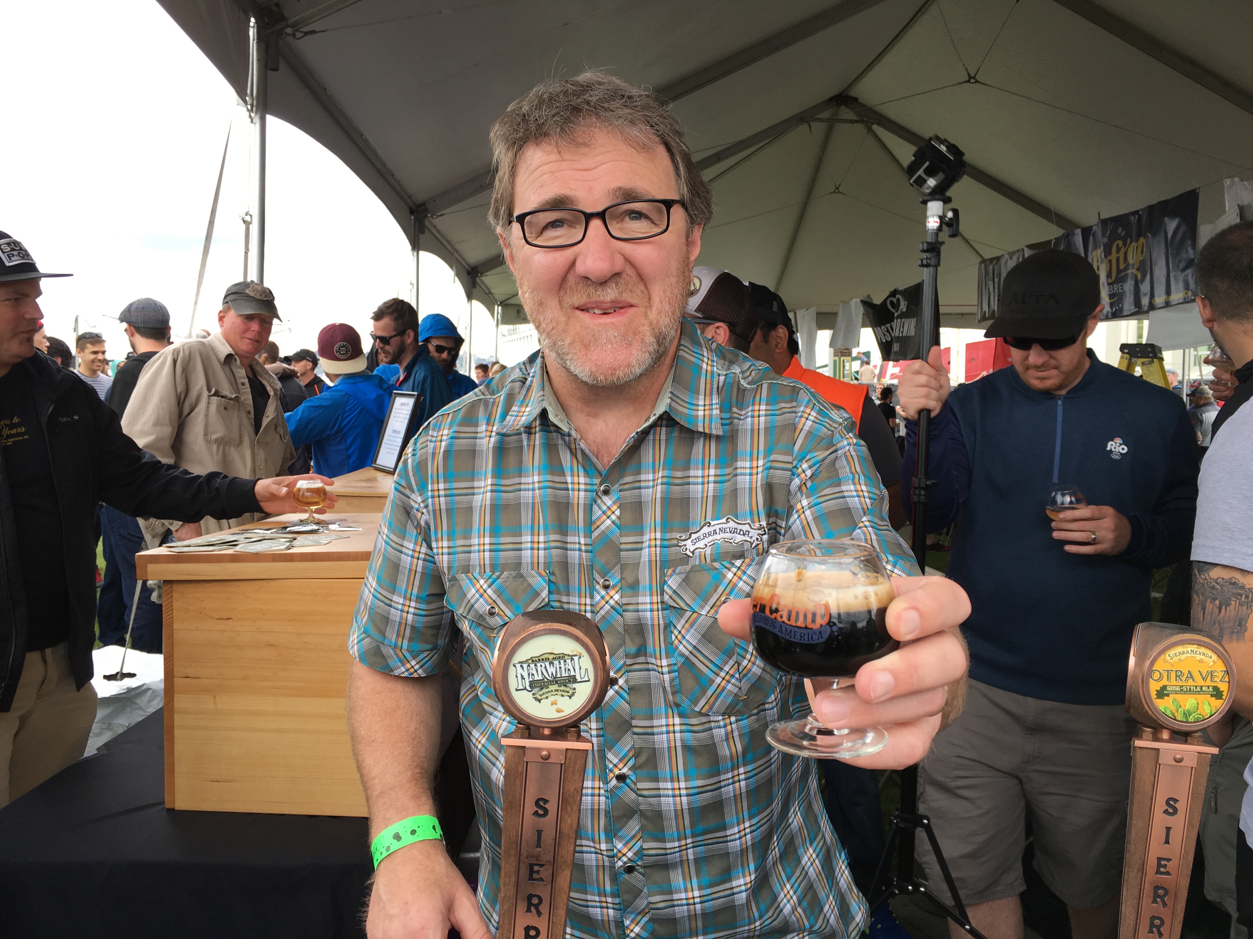 Terence Sullivan, longtime Sierra Nevada brewer, pouring a Sierra Nevada Barrel Aged Narwhal at Sierra Nevada Beer Camp Across America Festival in Seattle. (photo by D.J. Paul)