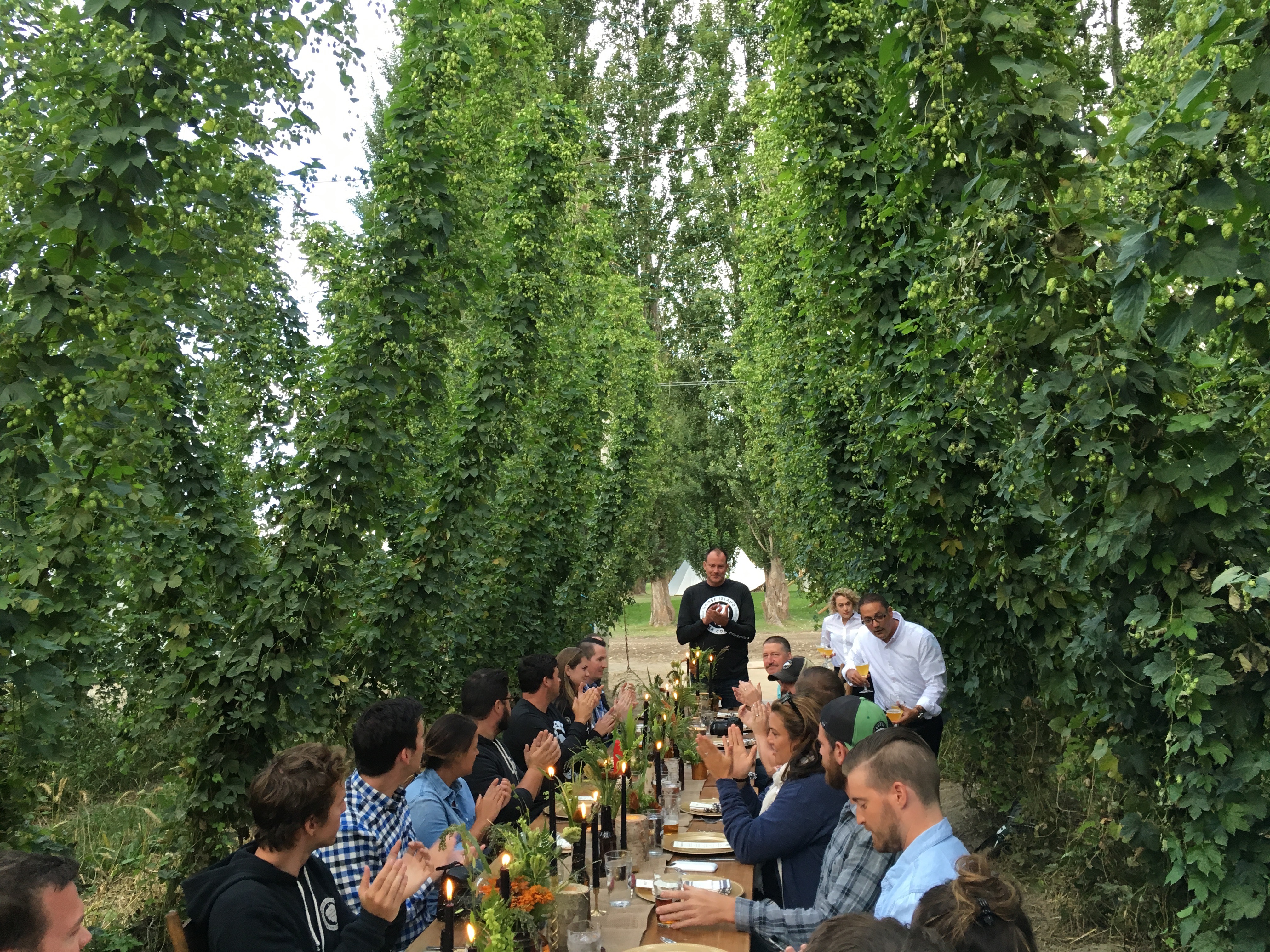 Mark Kamarauskas, Director of Operations at Goose Island welcomes the group to the Farewell Beer Dinner at Elk Mountain Farms.