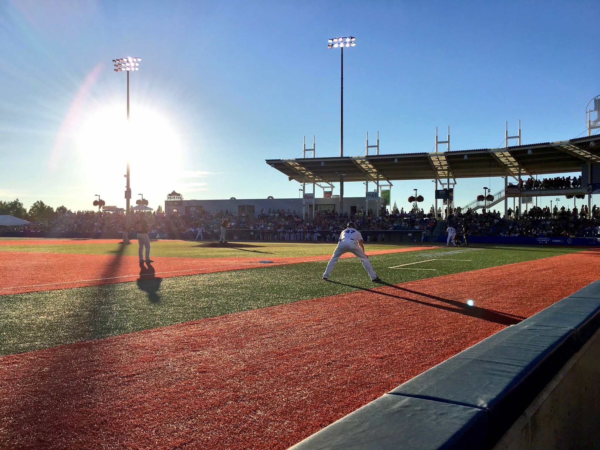 Fans return to Ron Tonkin Field for Hillsboro Hops' opening day, with  COVID-19 protocols