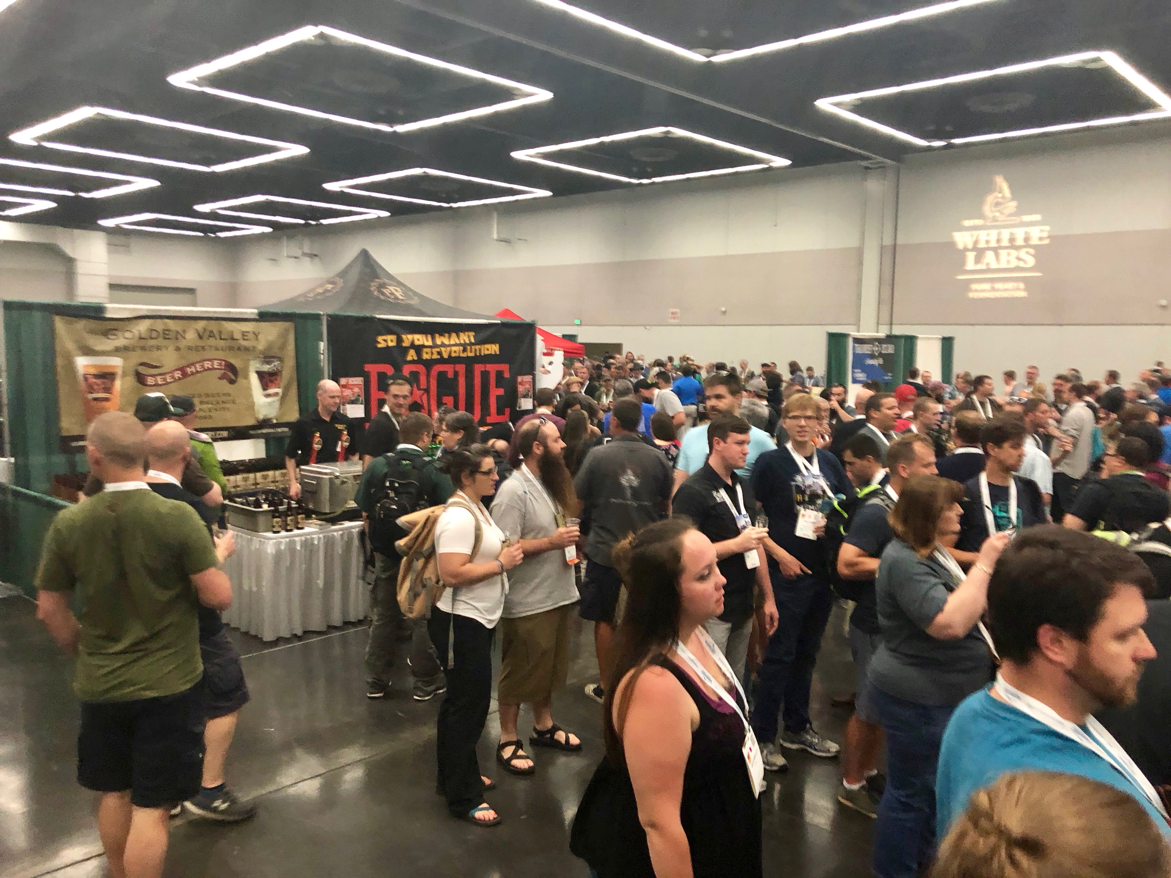 The crowd during the Homebrew Con 2018 Kickoff Party.