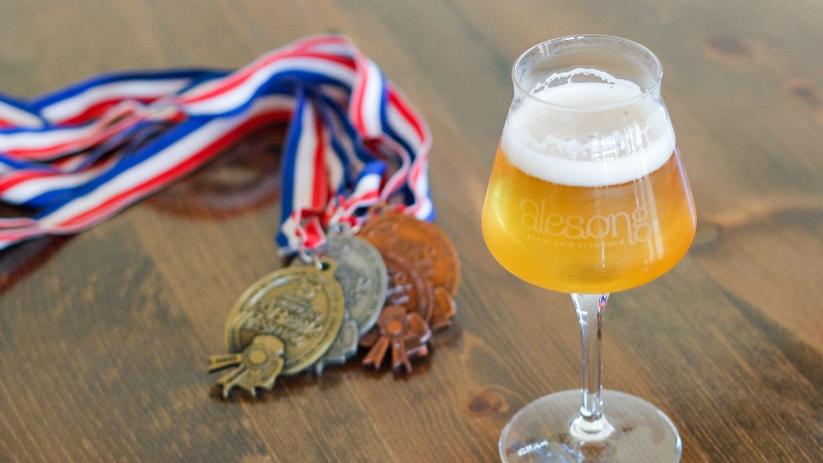image of award-winning Touch of Brett courtesy of Alesong Brewing & Blending