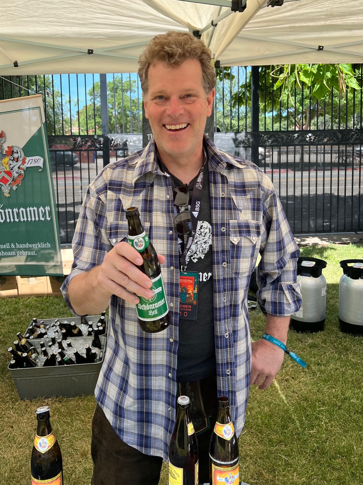 Eric Toft of Brauerei Schönram serving his German brewed beers at the 2022 Firestone Walker Invitational Beer Fest.